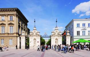 THE UNIVERSITY OF WARSAW